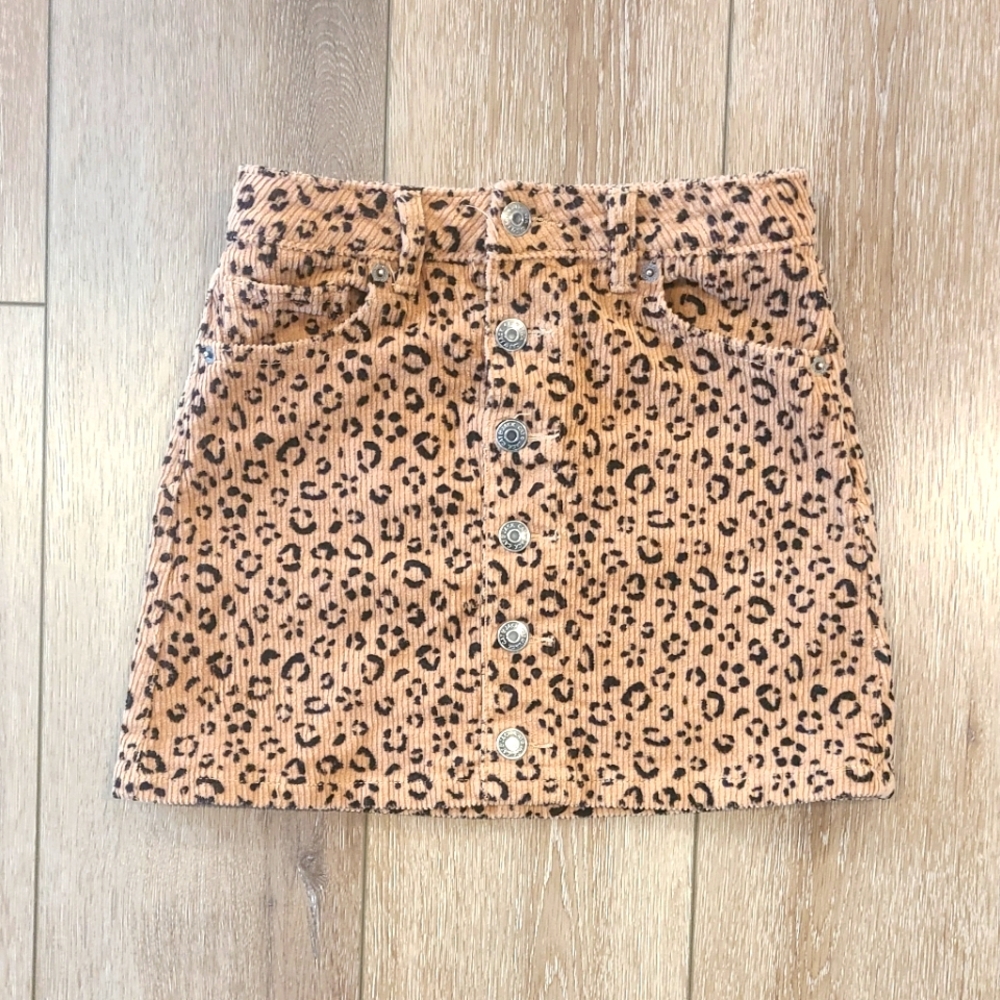 Cat & Jack corduroy leopard print button down skirt size medium